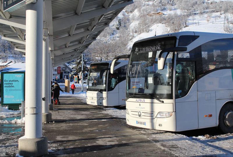 Buses at Bourg St Maurice station