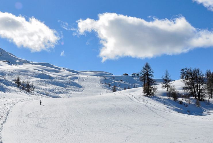 Empty slopes at Sauze d'Oulx