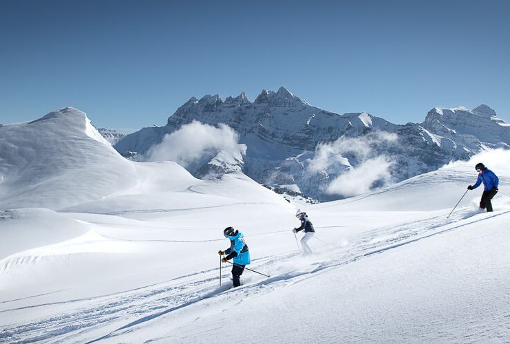 Skiers in Avoriaz